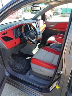 تويوتا سيينا